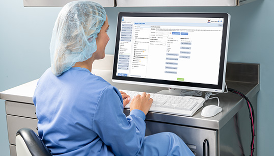 Technician Using SPM Endo Software